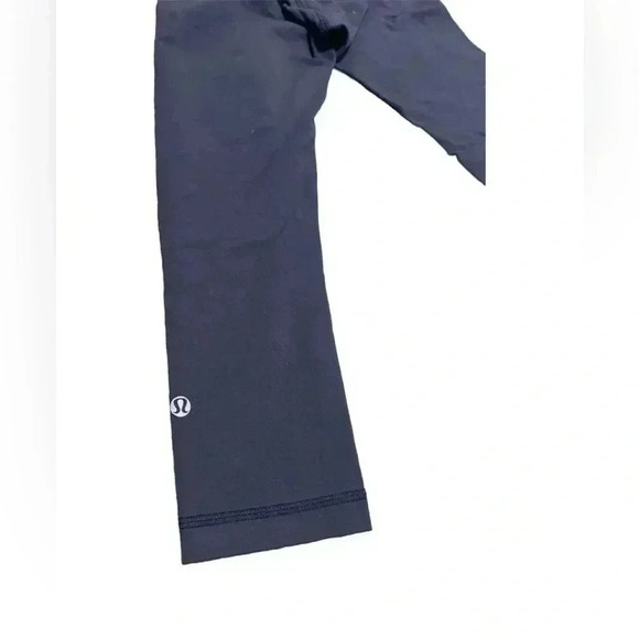 LULULEMON CROPPED CAPRI LEGGINGS NAVY WITH STRIPED BAND - Picture 3 of 3